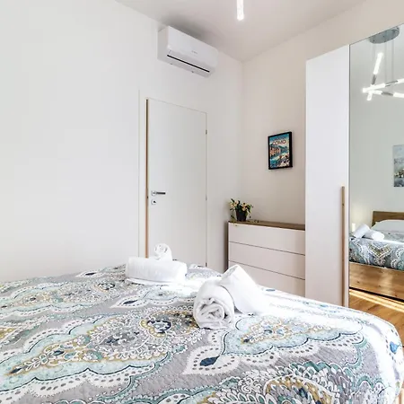 Silk & Sunset - And View With Parking * Como