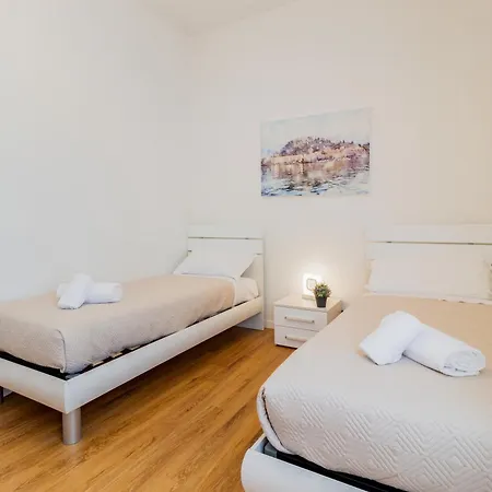 Silk & Sunset - And View With Parking * Como