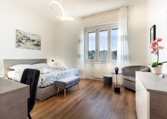 Silk & Sunset - And View With Parking Ferienhaus *