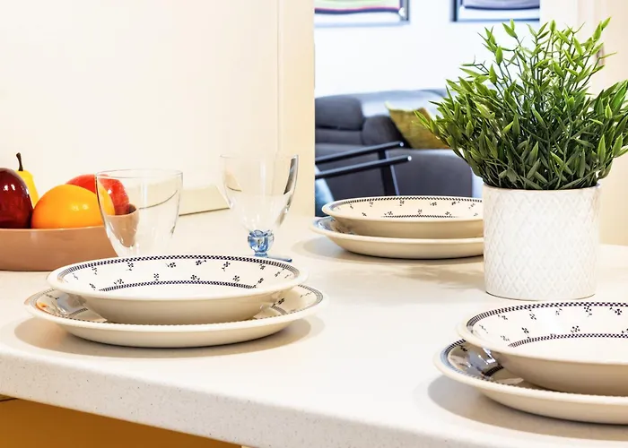 Silk & Sunset - And View With Parking Holiday home